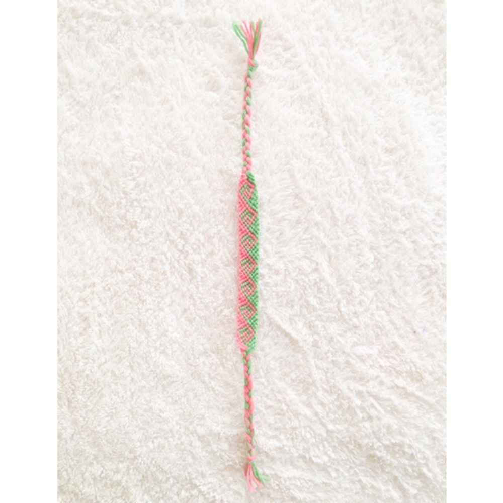 Friendship Bracelet (Pink/Green Greek Wave)